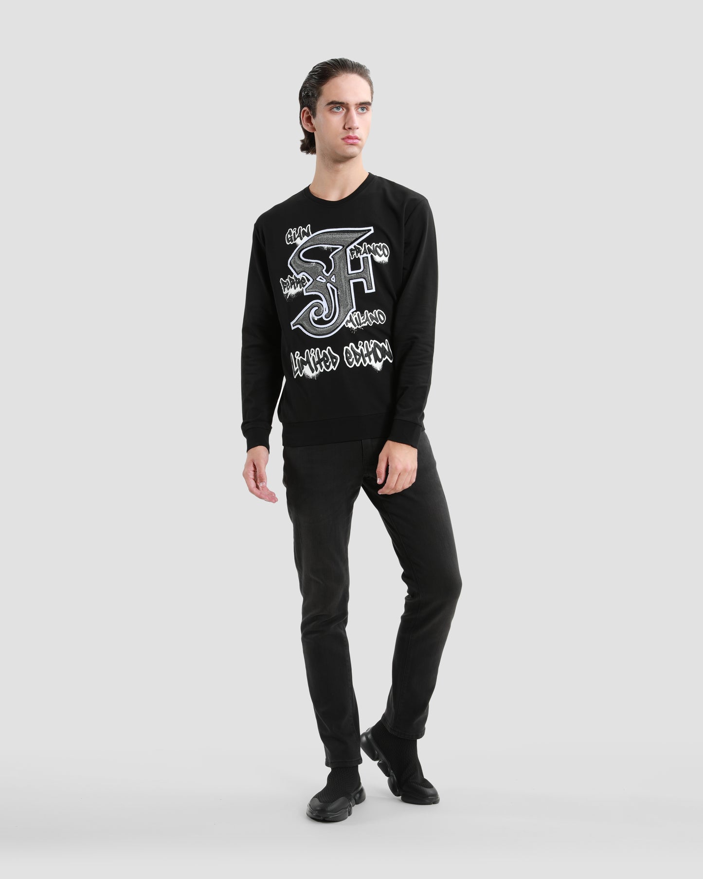 Street Art Brand Detailed Sweatshirt
