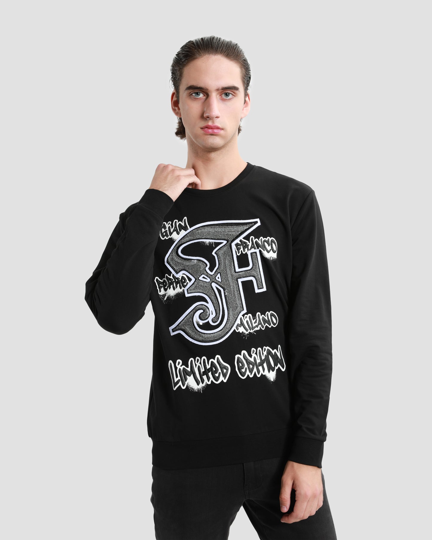 Street Art Brand Detailed Sweatshirt