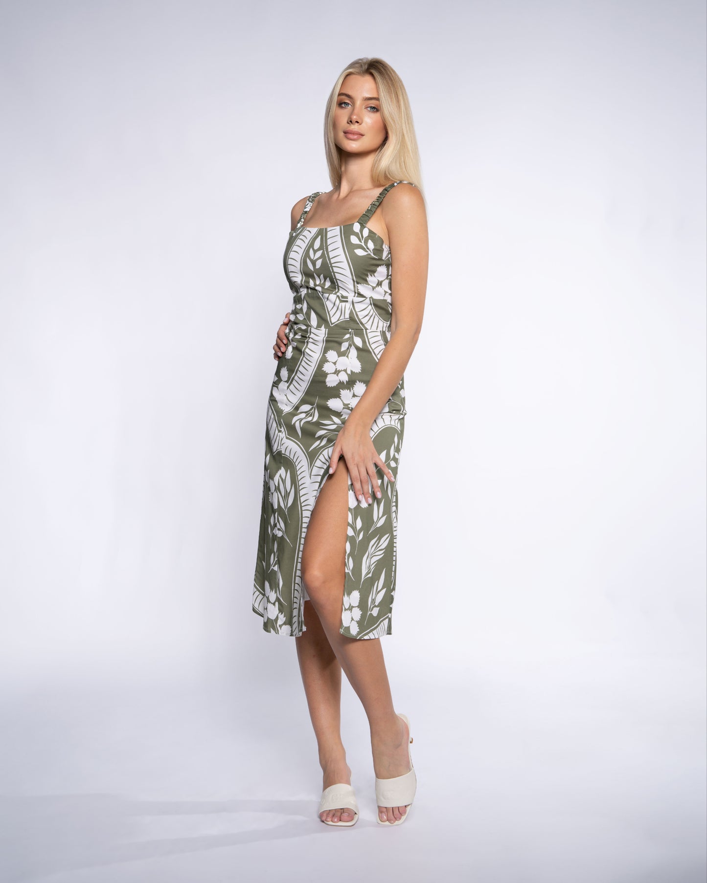 Paisley Print Sleeveless Midi Dress