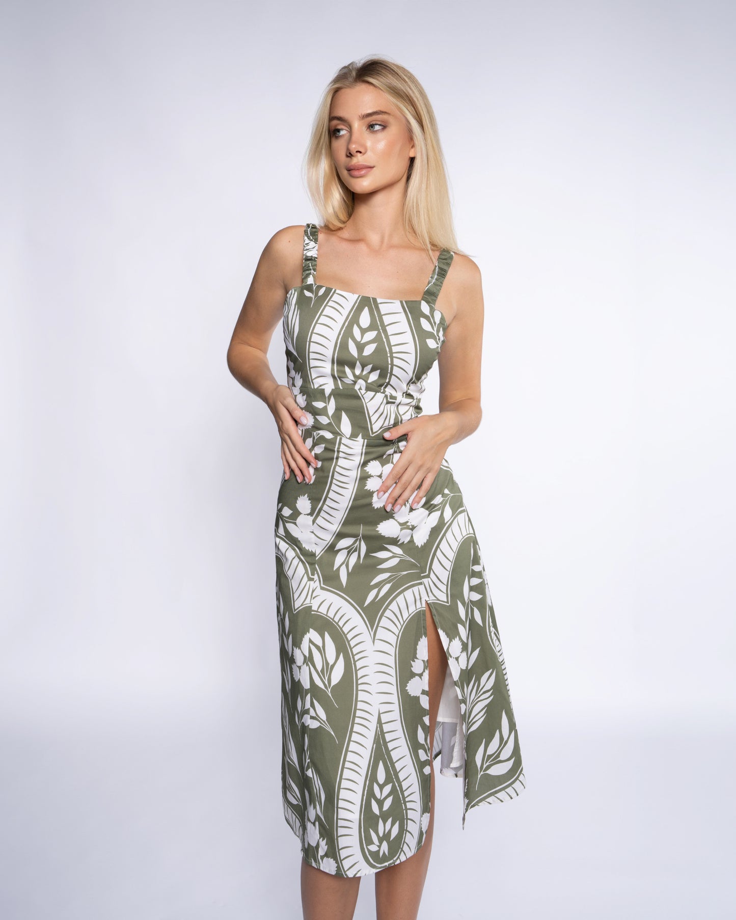 Paisley Print Sleeveless Midi Dress