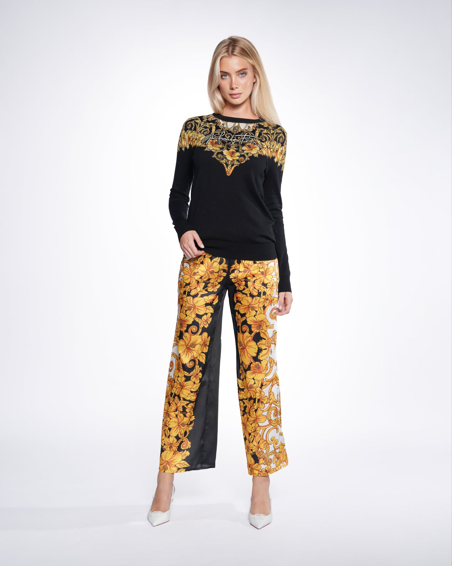 Baroque Print Pullover
