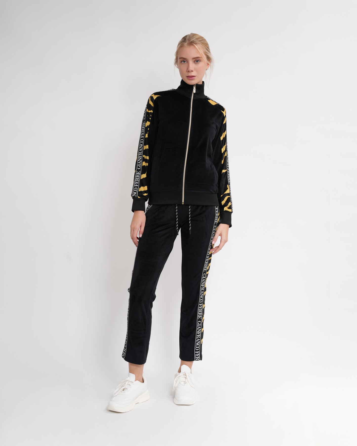 Logo and Tiger Print Tracksuit Set