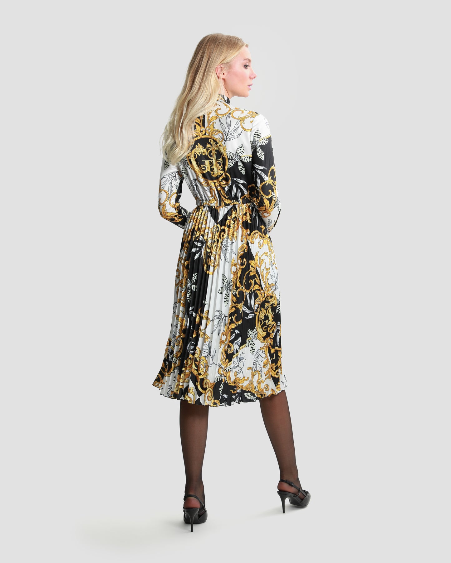 Contrasted Ornamental Print Midi Dress