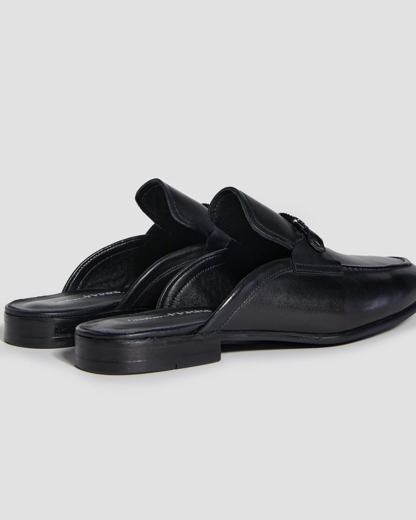 GF Medallion Logo Mule