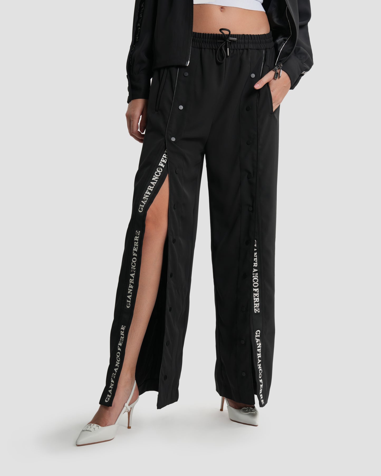 Button Slit Pants