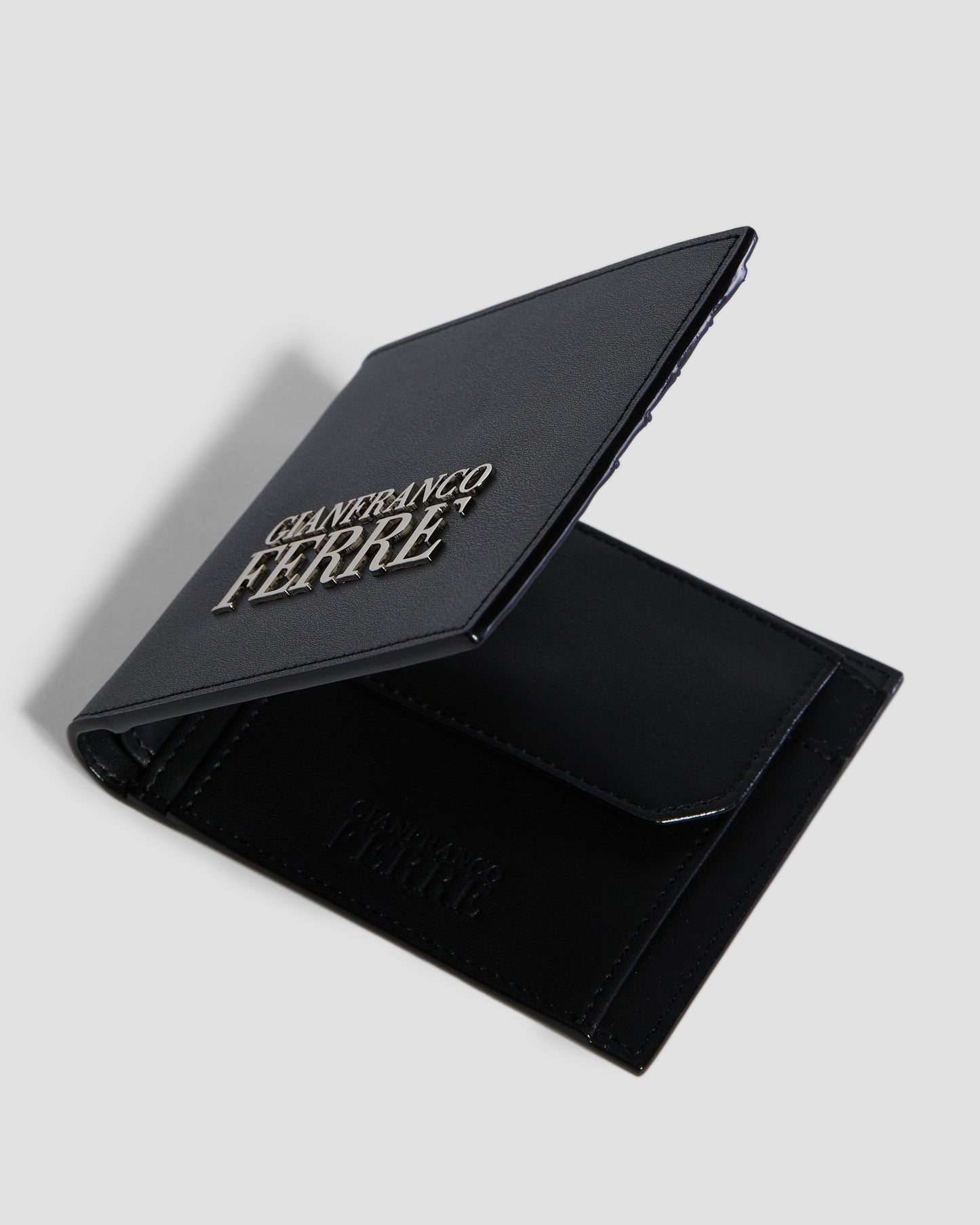 Metal Brand Embossed Bifold Wallet - Four Slots