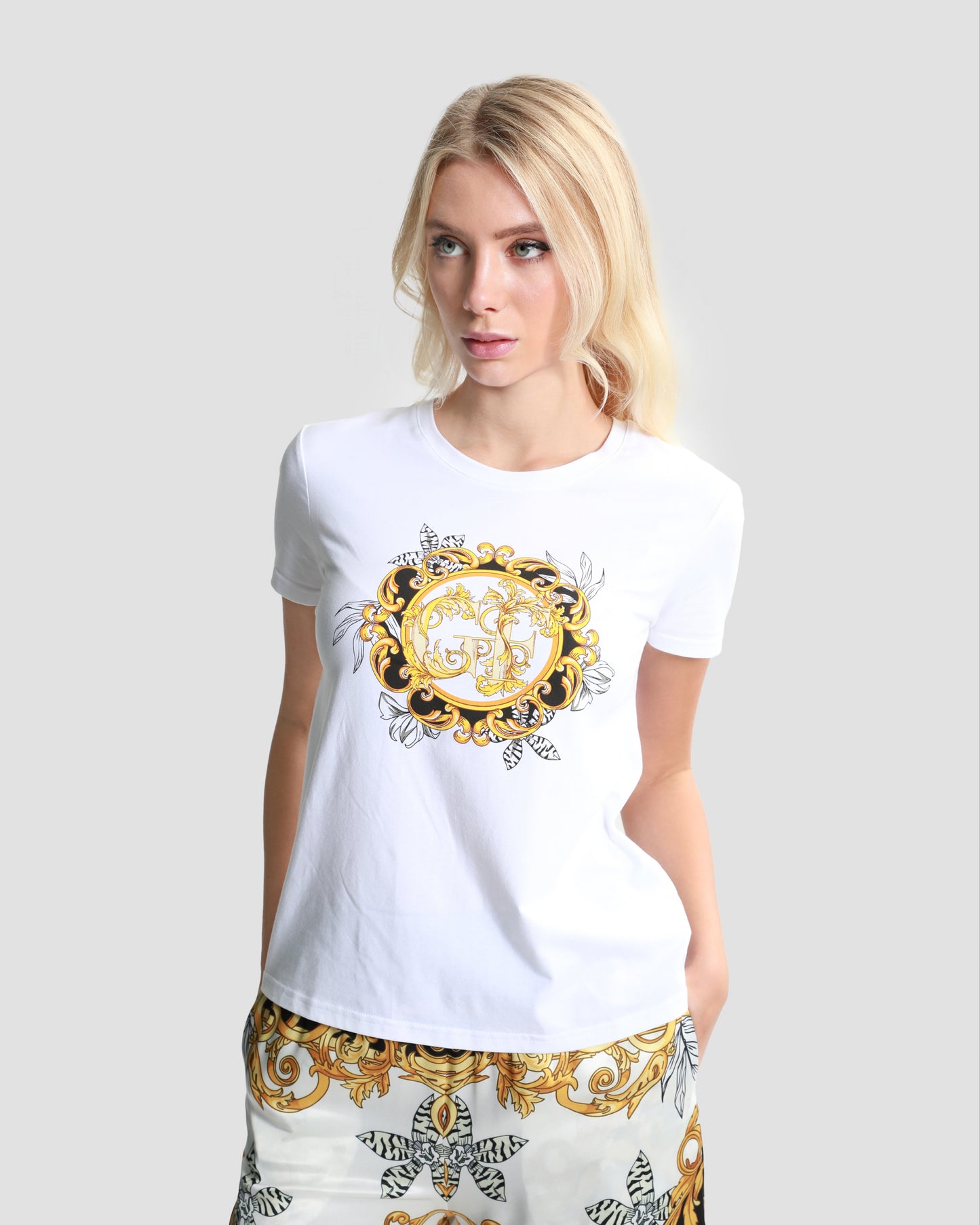 Contrasted Ornamental Print T-Shirt