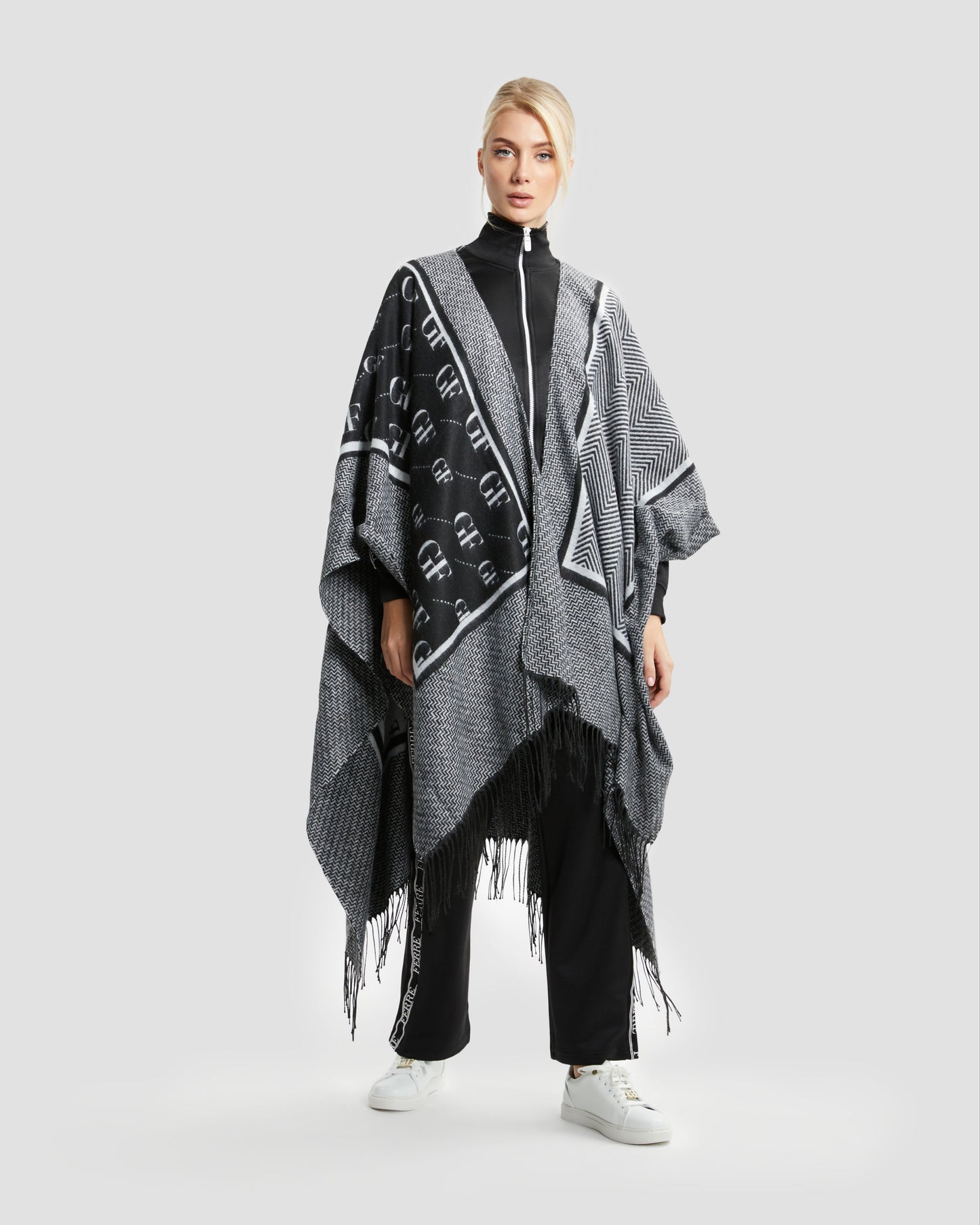 GF Knitted Poncho