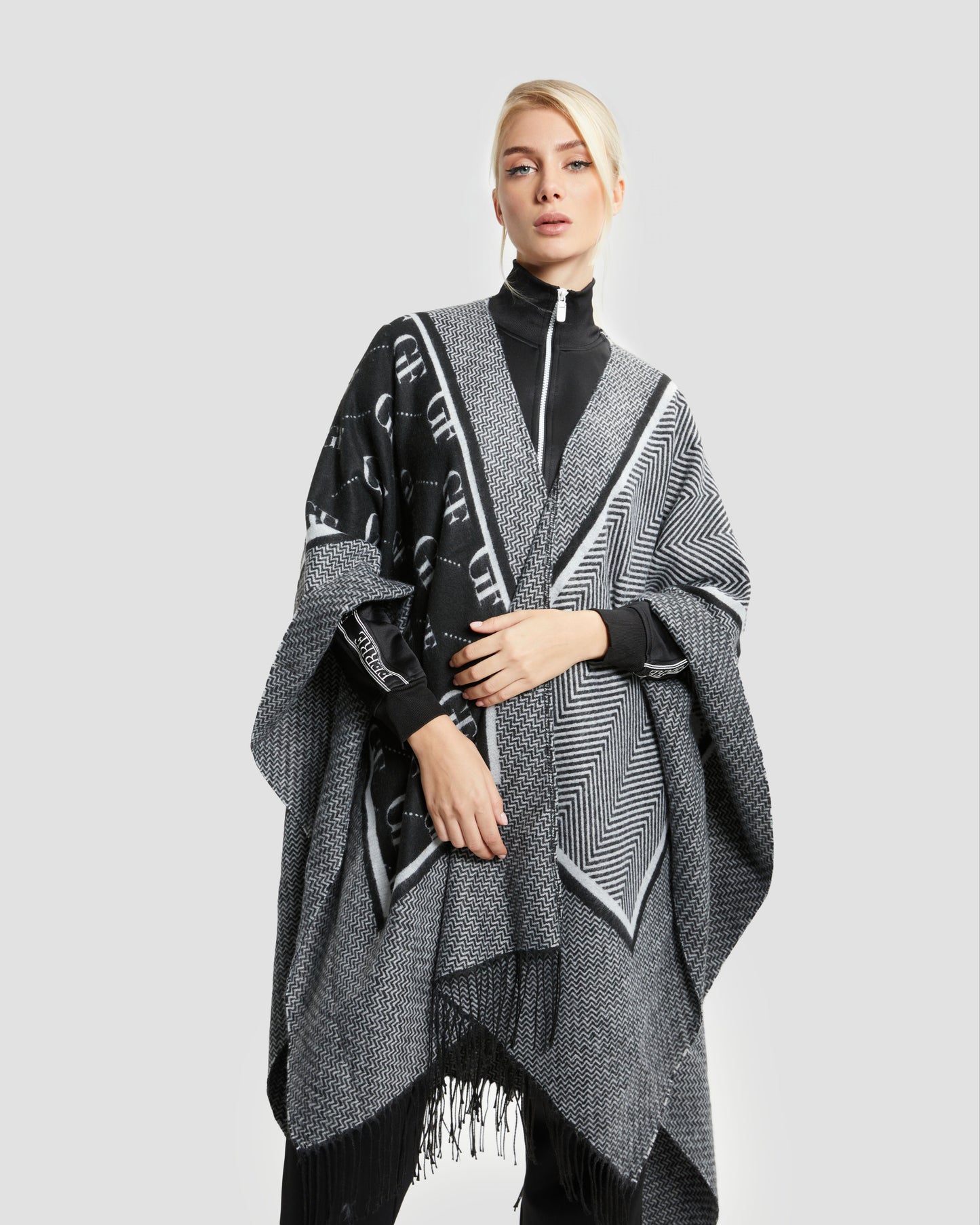 GF Knitted Poncho