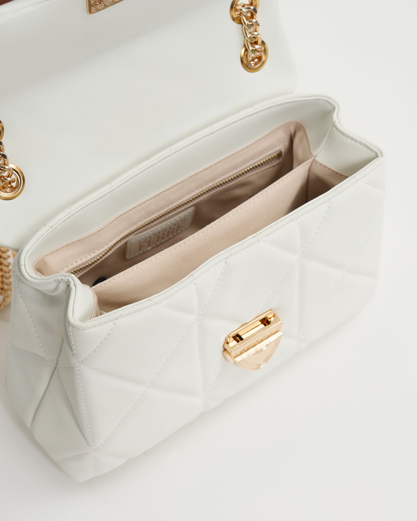 Soft Padded Diamond Shape Quilted Shoulder Bag