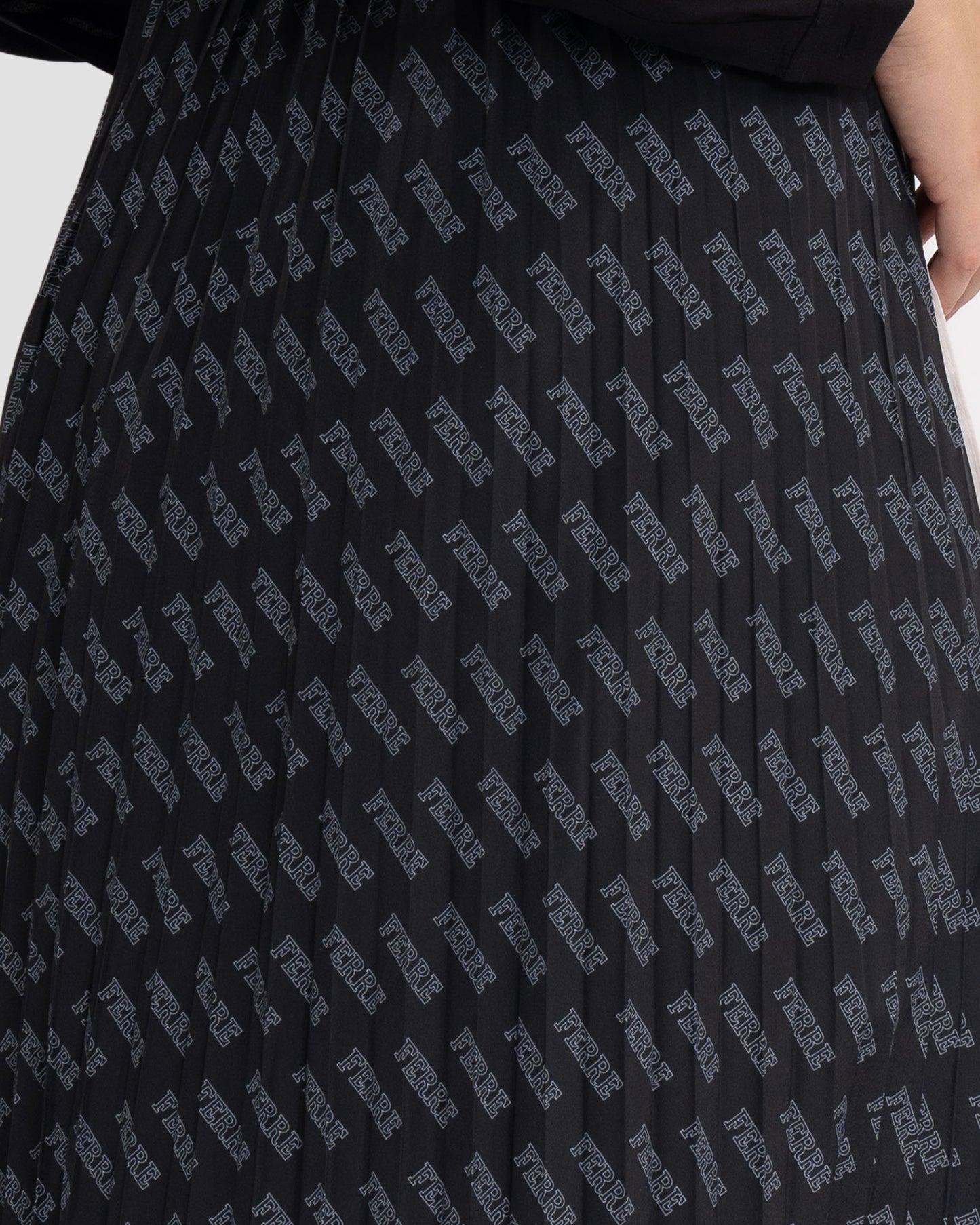 Ferré Pattern Pleated Midi Skirt