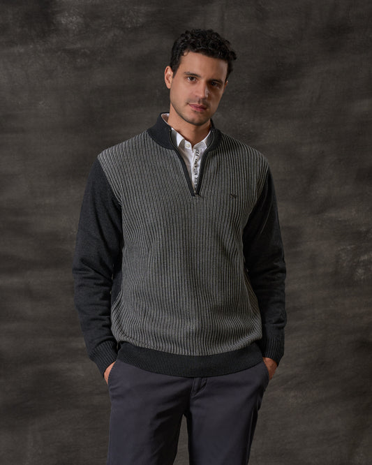 GF Logo Knit Zip Sweater