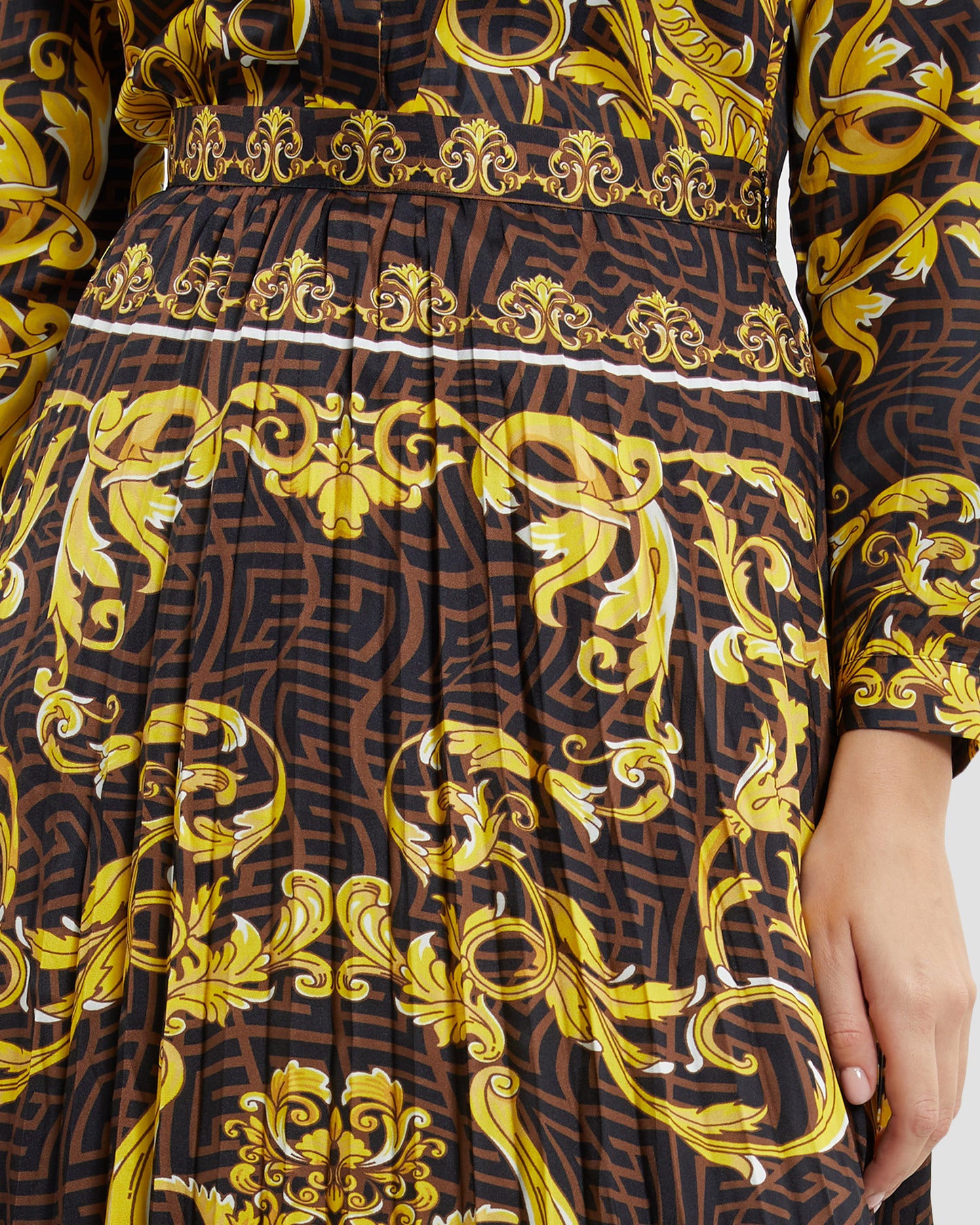 Oriental Baroque Patterned Pleated Skirt