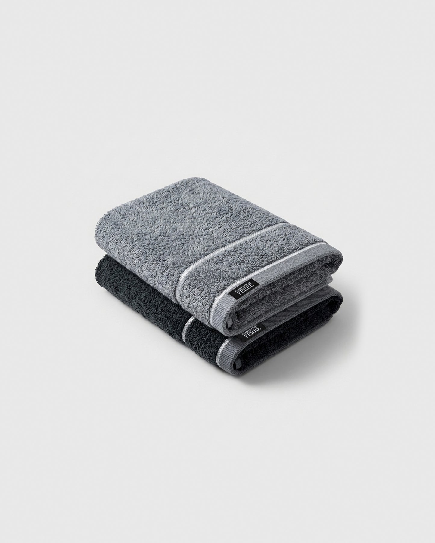Gianfranco Ferre Duo-Tone Bath Towel Set